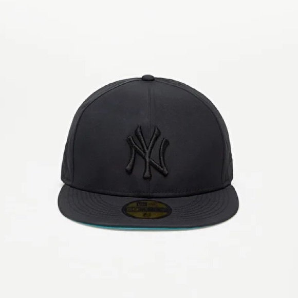 New Era Other - NEW ERA NEW YORK YANKEES 59FIFTY GORE-TEX FITTED CAP - 7 3/8”